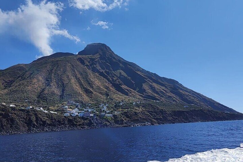 LIPARI PANAREA AND STROMBOLI BY NIGHT excursion