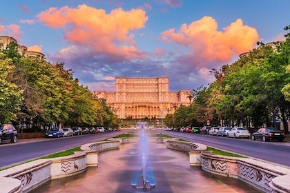 Bucharest : Private Walking Tour with Guide ( Private Tour )