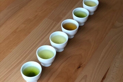 Authentic Japanese tea tasting session: sencha, matcha, gyokuro