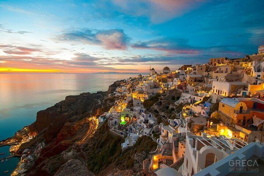 The panoramic view In Oia during the sunset time 