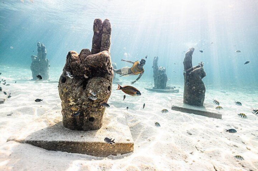 5 in 1 Snorkeling Boat Experience in Cancun