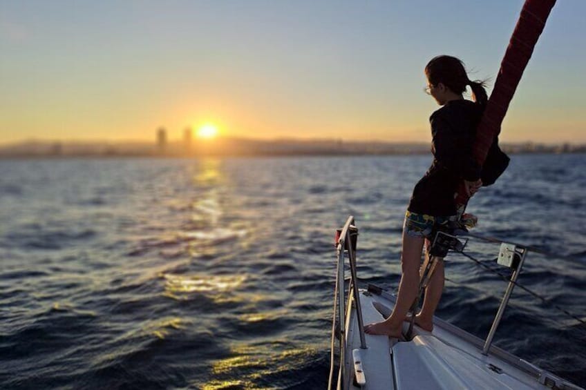 2 Hours Sailing Experience in Barcelona