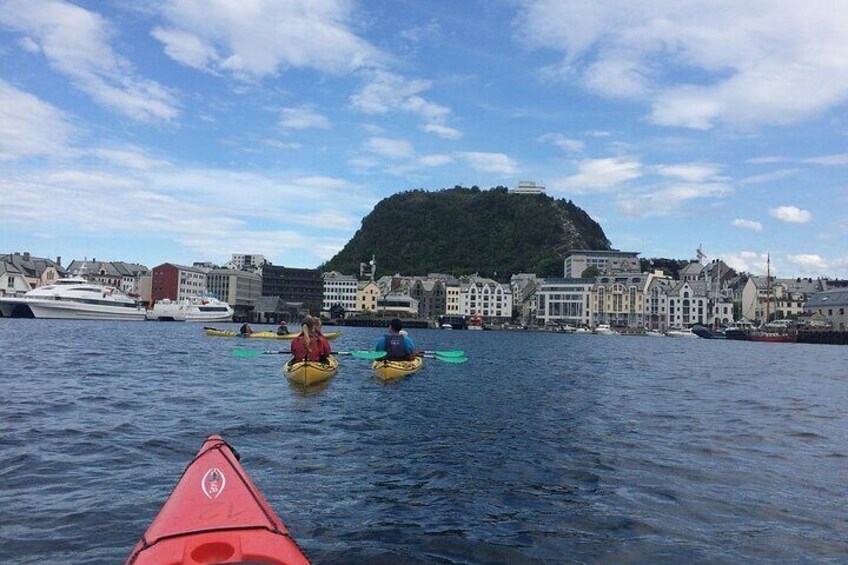 Sea Kayaking In Ålesund