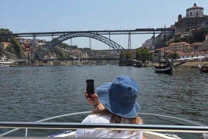 Private Tour of the 6 Bridges with Port Wine