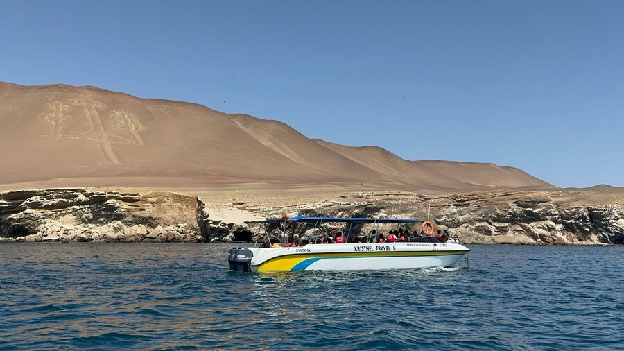 Ballestas and Huacachina Oasis Full Day Tour from Lima