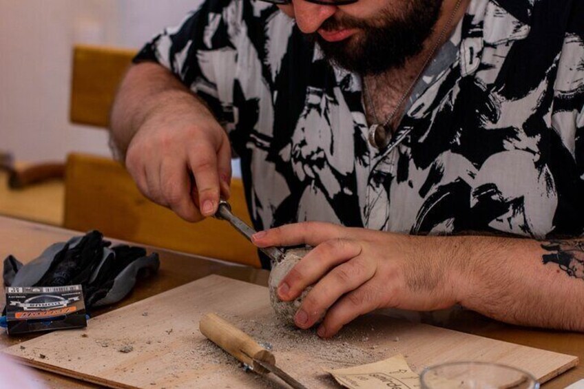 Learn How to Carve and Sculpt in Akrotiri 