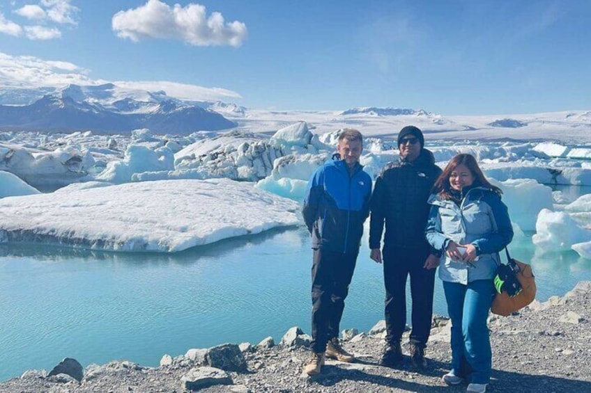 Jokulsarlon :Day Tour of Diamond Beach & Floating Glacier Lagoon