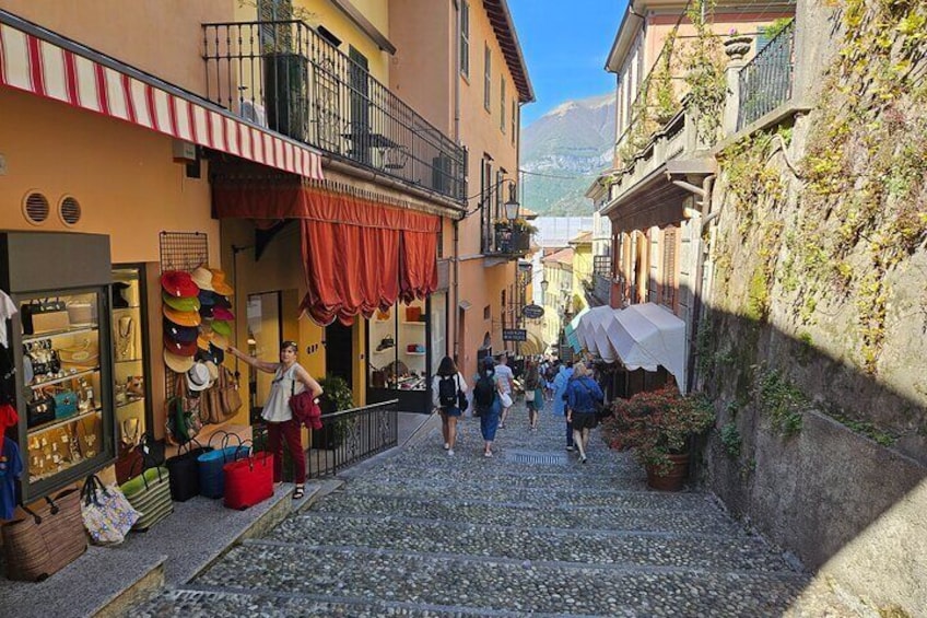 Bellagio and Varenna Full-day Tour on Lake Como