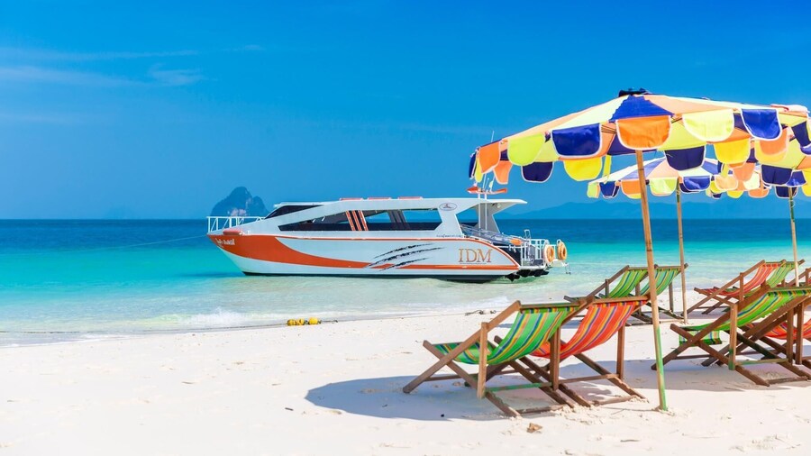 Luxury Speed Catamaran Cruise to Maya Bay and Khai Island