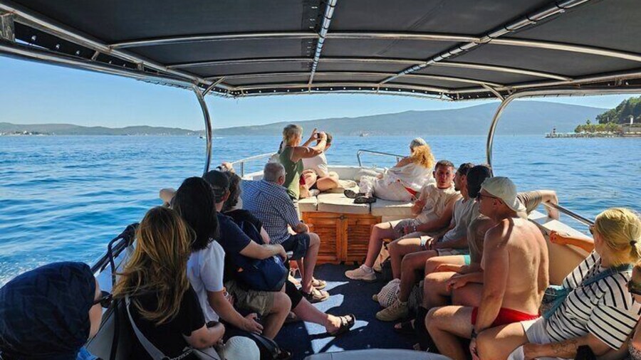 Ticket Tour: Blue Cave, Mamula Island, Submarine Tunnel, Lady of the Rocks
