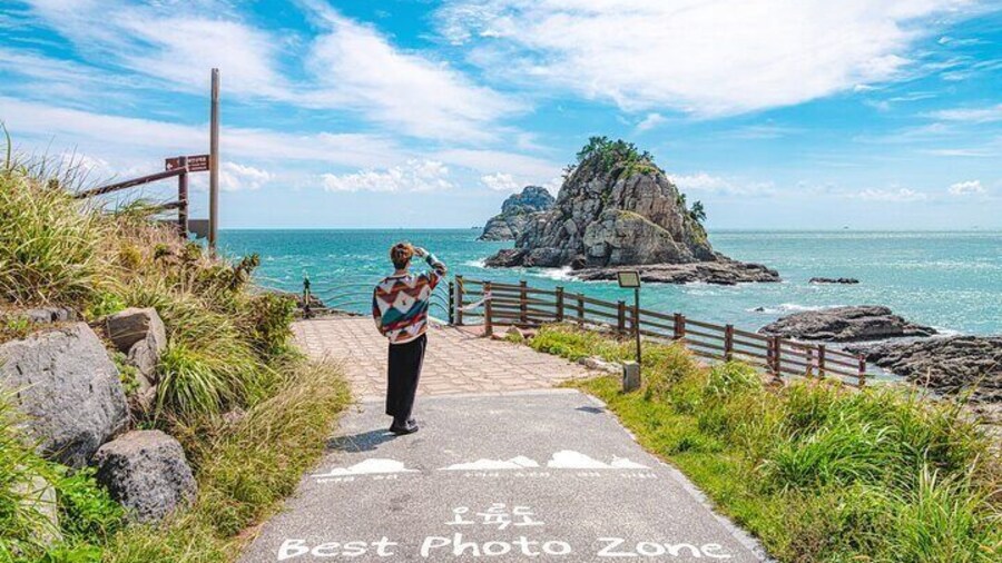 Busan's Coastal Charm & Culture: Sky Capsule and Gamcheon Village
