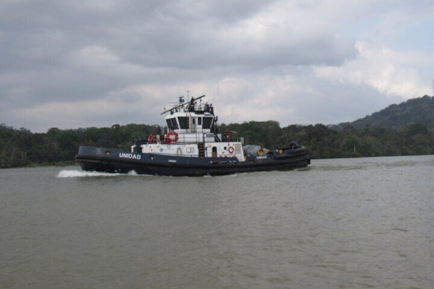 Navigation in the Panama Canal, Gatun Lake and Sloth Sanctuary