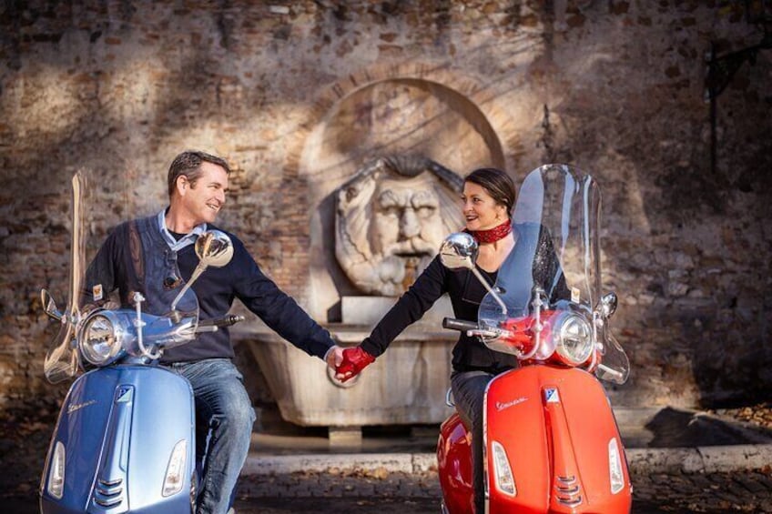 Vespa Scooter Tour in Rome with Professional Photographer