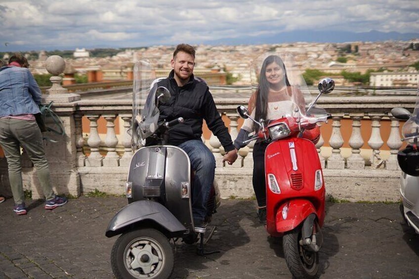 Vespa Scooter Tour in Rome with Professional Photographer