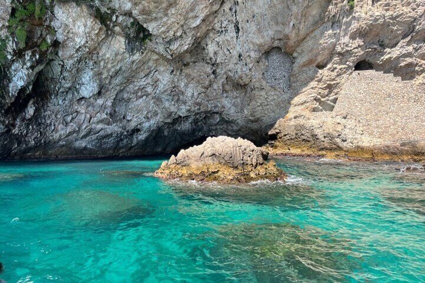 Taormina and Isola Bella Boat Tour: with Snorkeling and Aperitif