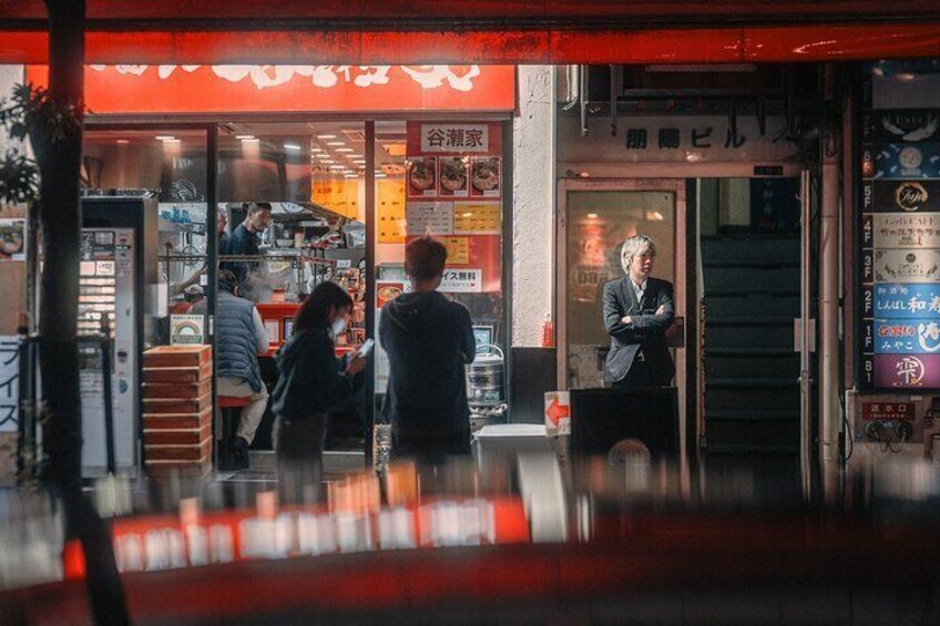 Explore Unique Tokyo Streets / Learn with a Pro Photographer