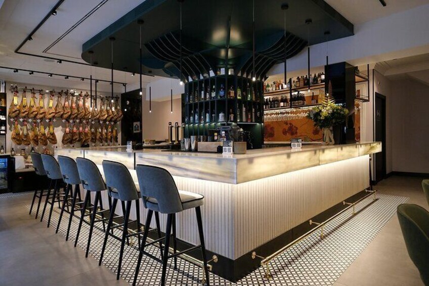 Bar