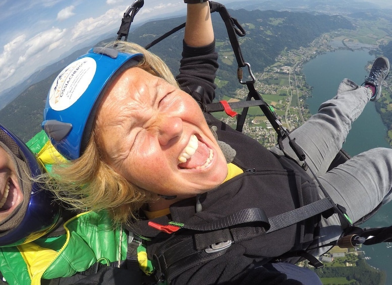 Picture 5 for Activity Villach/Ossiachersee: Paragliding "Action" Tandemflug