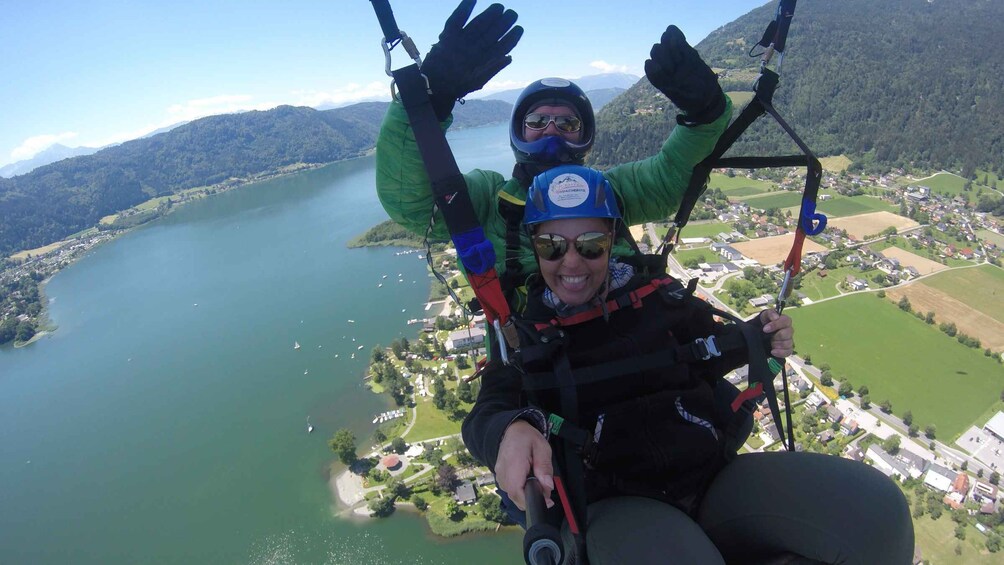 Picture 9 for Activity Villach/Ossiachersee: Paragliding "Action" Tandemflug