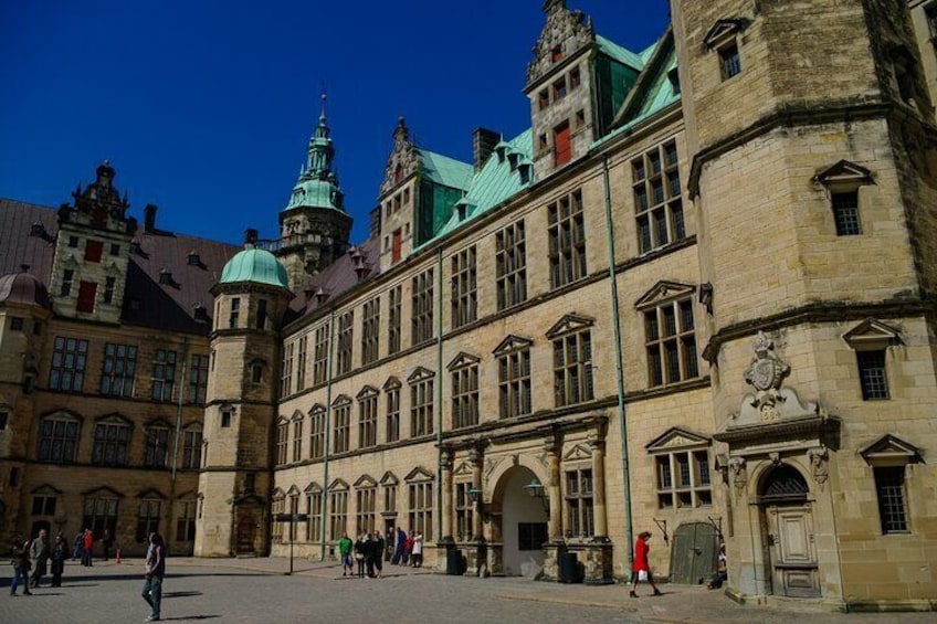 Half-Day Private Tour to Kronborg and Frederiksborg Castle