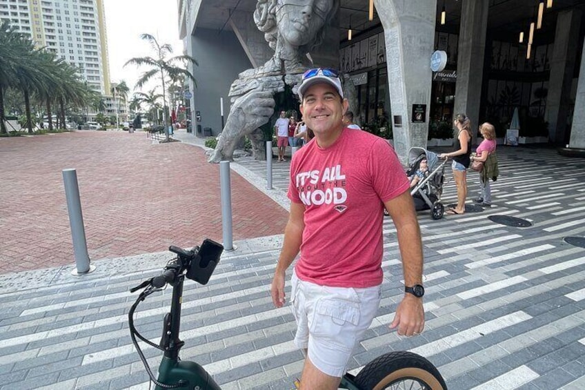 90 min Guided Electric Bike Tours of Greater Fort Lauderdale