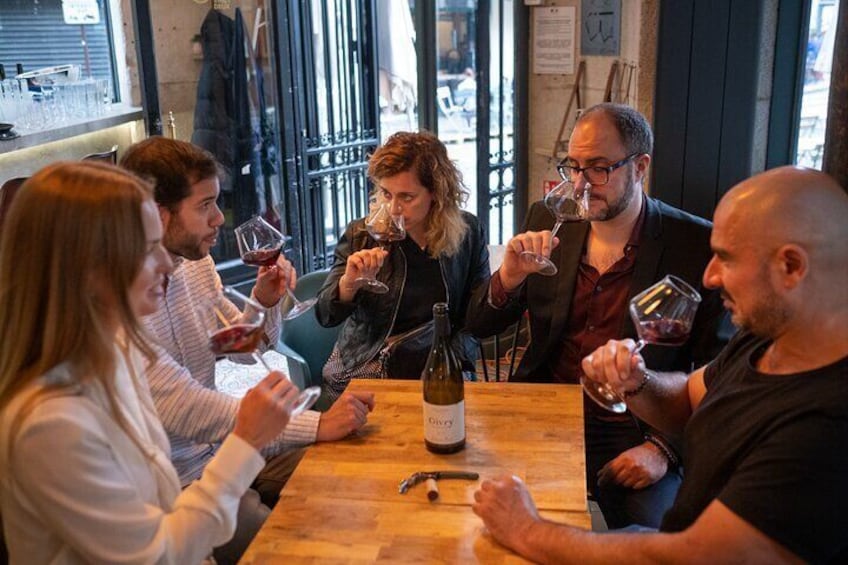 Paris Wine Tasting Experience in Montmartre 