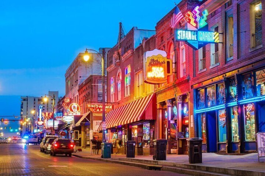 Private Guided Walking Tour in Memphis