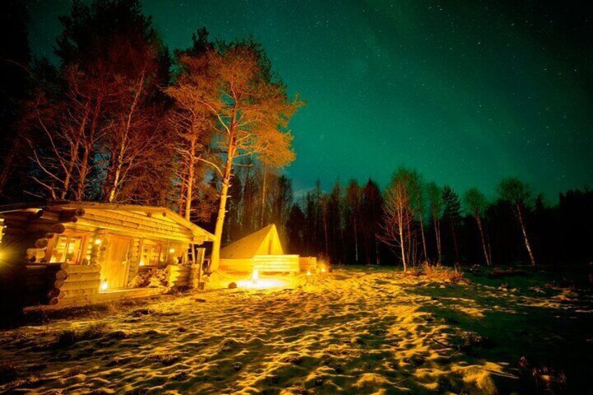Northern Lights Tour in Atmospheric Cottage