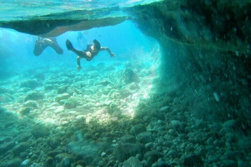 Blue Lagoon Tour from Split with Bottled Water and Wine Included