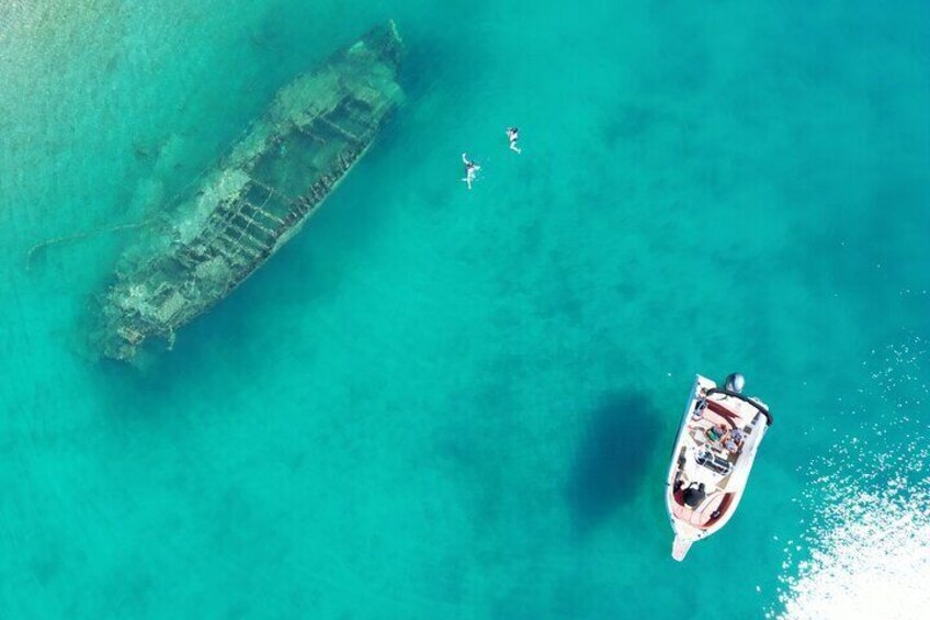 Blue Lagoon Tour from Split with Bottled Water and Wine Included