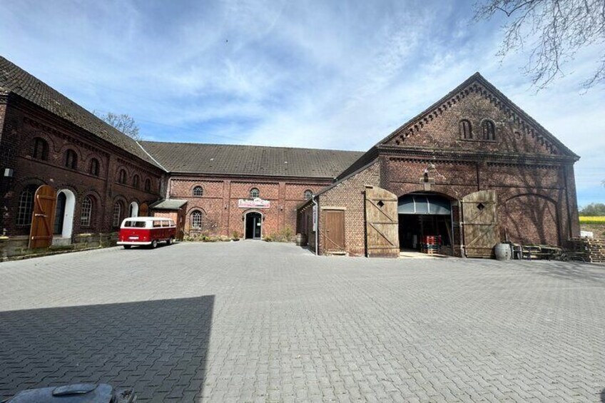 Private wine tasting meets Bulli in the Ruhr area