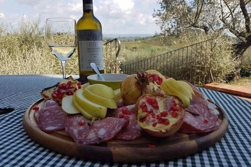 Wine Tour with Lunch and Wine Tasting
