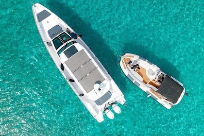 Luxury Private Boat Tour to Antiparos, Despotiko, Blue Lagoon