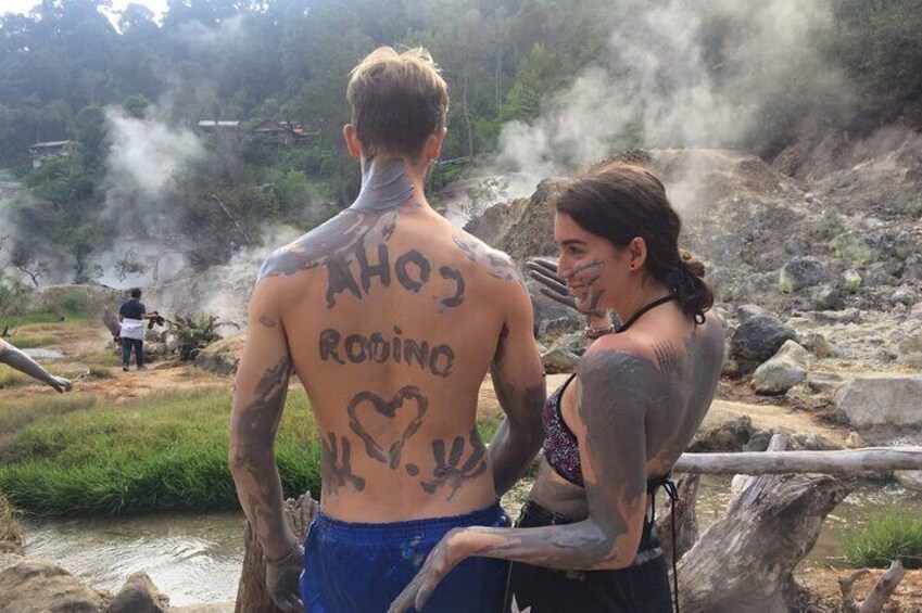 Kawah rengganis mud bathing 