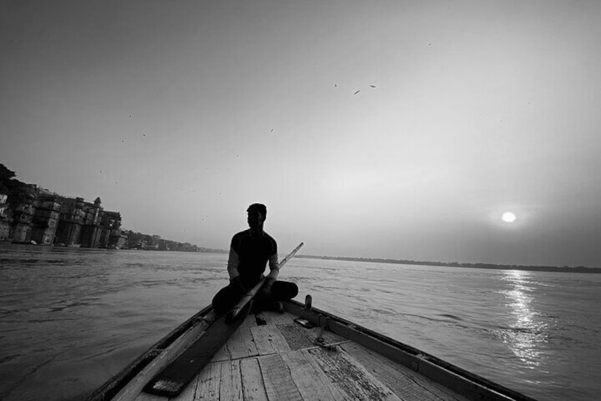 Marigold Boat Tour in Varanasi