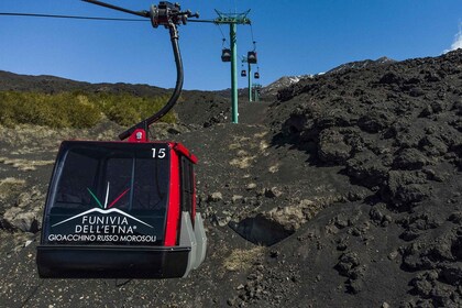 Monte Etna: billete de ida y vuelta en teleférico y autobús 4x4