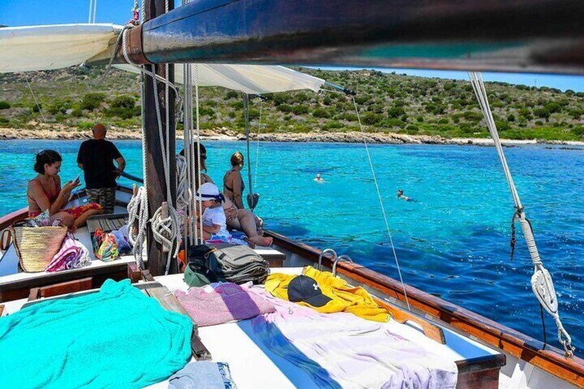 From Stintino: Asinara Island Wooden Sailboat Trip w/Lunch