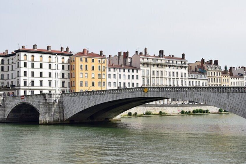 Lyon: Private Historic Guided Tour