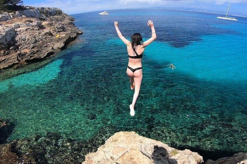 Beach Tours Mallorca. The Happy Vans.