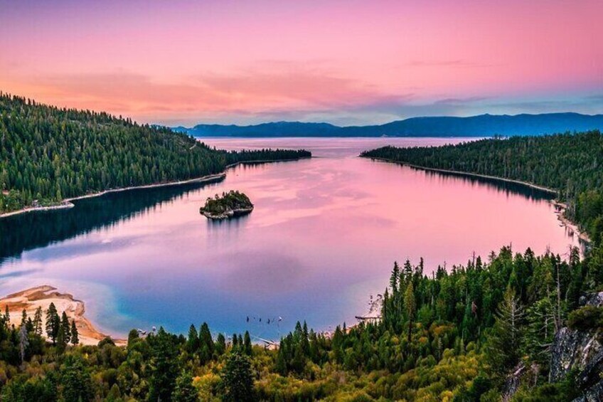 8-Hour Private Boat Tour on Lake Tahoe