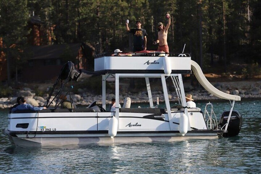 8-Hour Private Boat Tour on Lake Tahoe