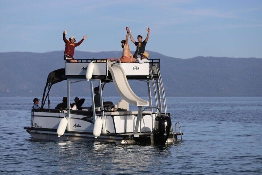 8-Hour Private Boat Tour on Lake Tahoe
