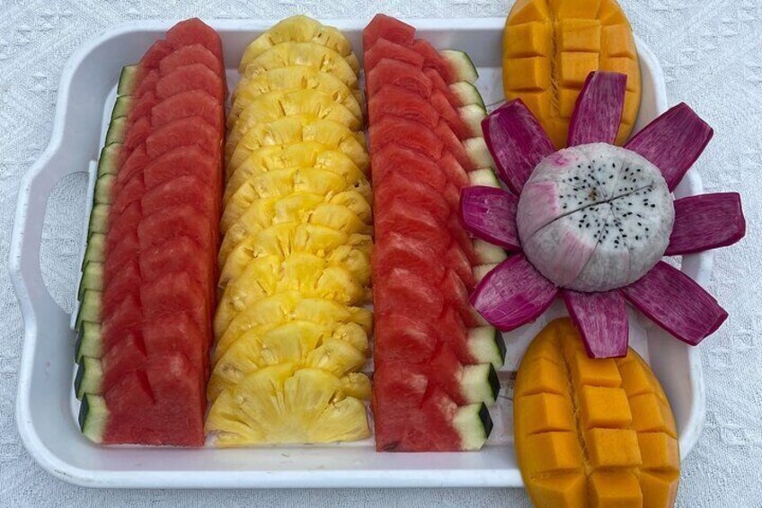 The fruits are beautifully peeled and carved.