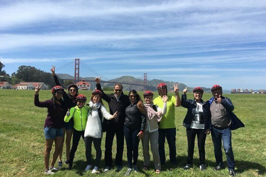 Group photo with the Golden Gate Bridge