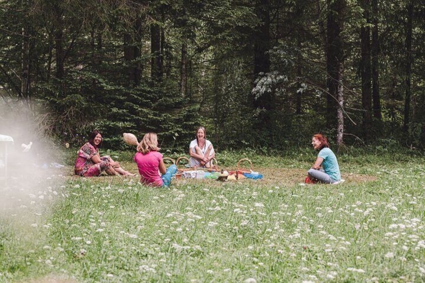 Forest bathing and nature breakfast