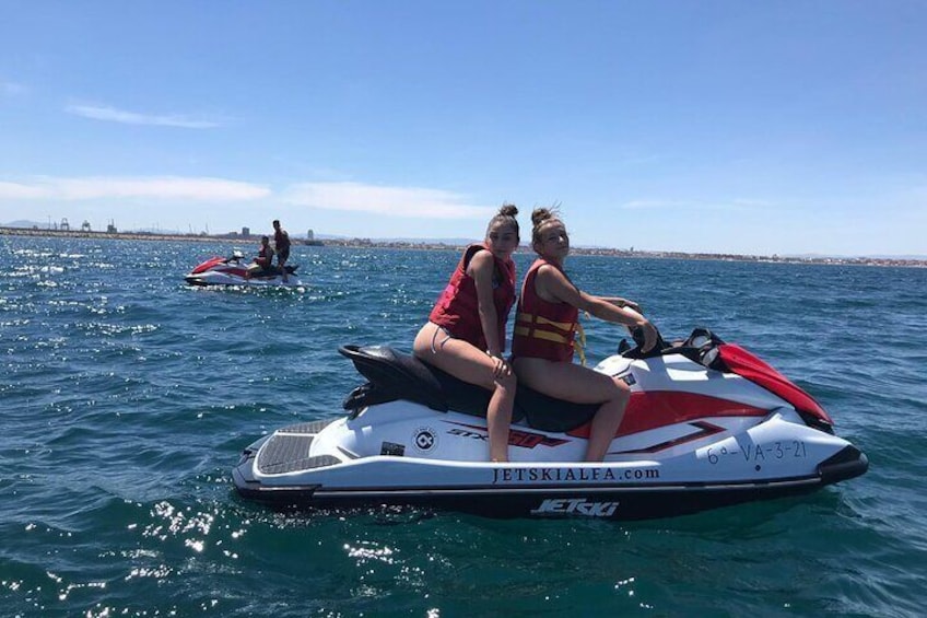 Jetski in Valencia for 30 minutes for 1 or 2 people