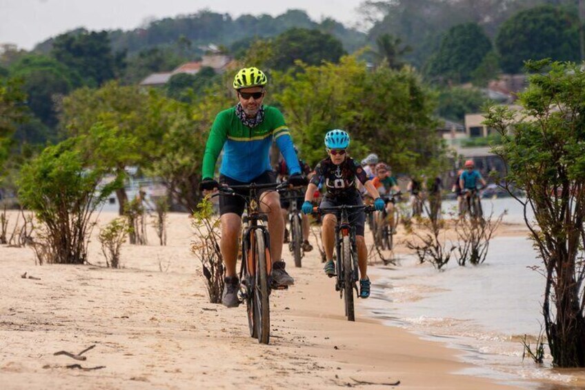 Bike trip from Alter do Chão to Ponta de Pedras Beach