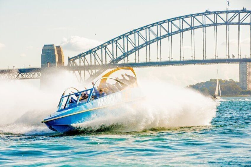 30-Minute Sydney Harbour Jet Boat Ride: Jet Blast