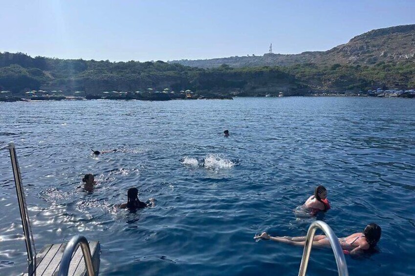 4 hours Swimming Cruise with Drinks and Snack (Rhodes Center)