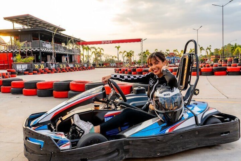 Go Karting experience (1 race): Columbia Pictures Aquaverse 